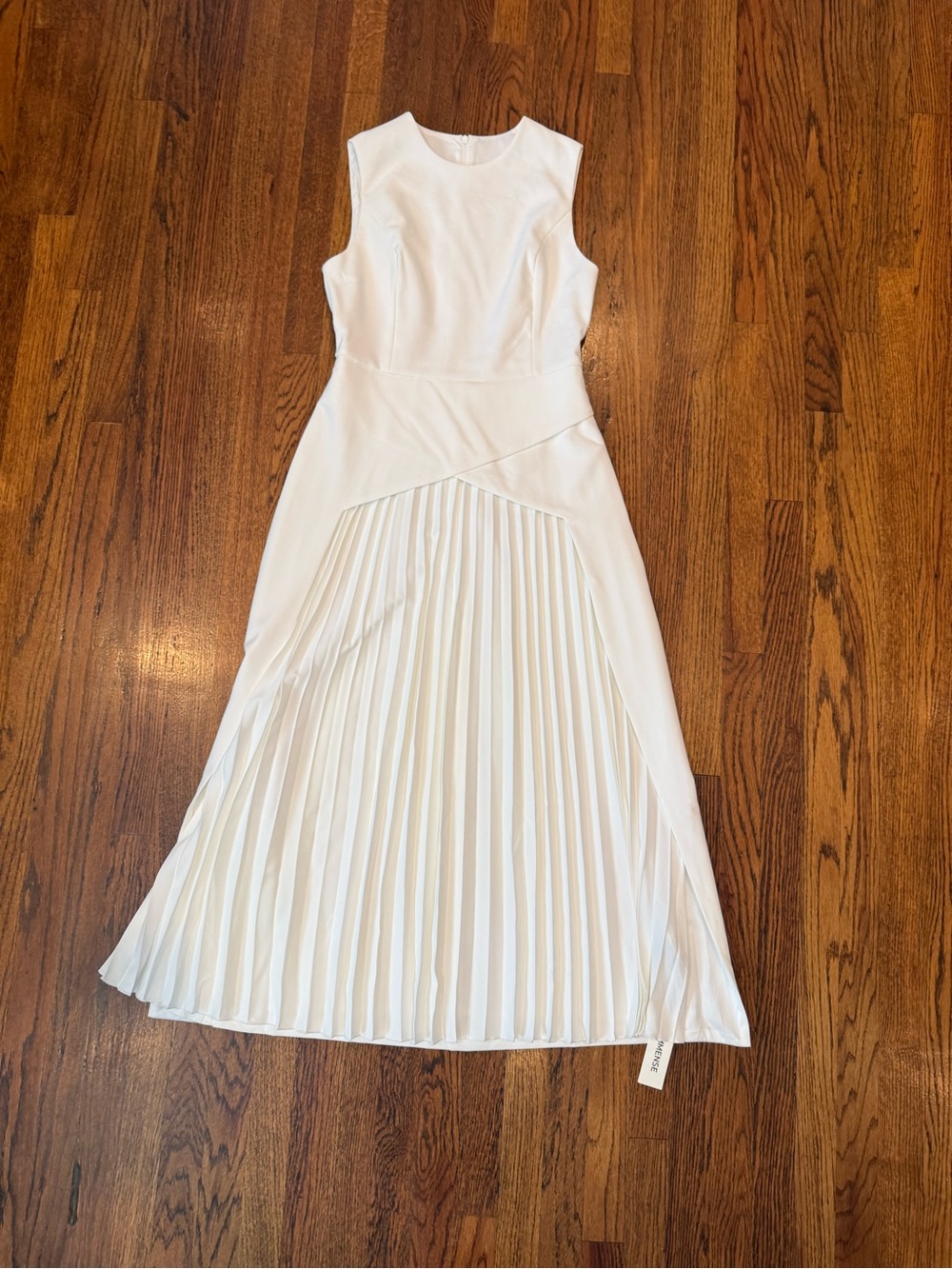 Commense Sleeveless Pleated Midi Dress - Cream - Picture 5 of 6